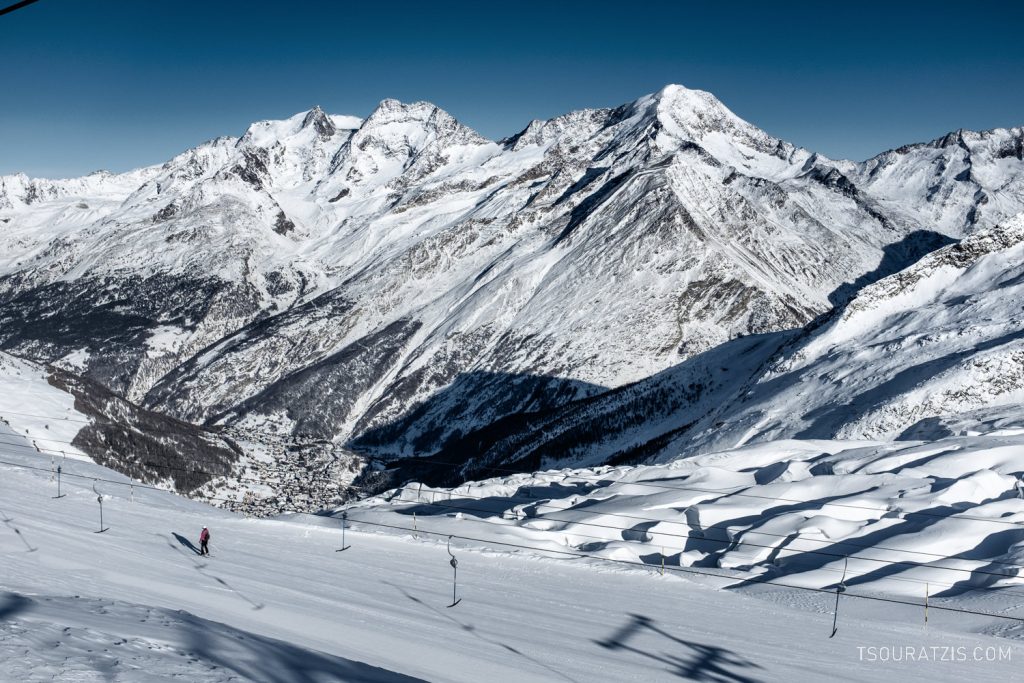 Ski over the glacier and view to Saas Fee village